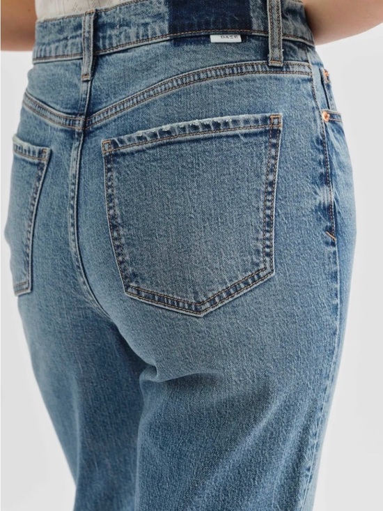 Daze Denim - DAZE Sundaze High Rise Vintage Straight Jeans NWT Size 27 Brooklyn